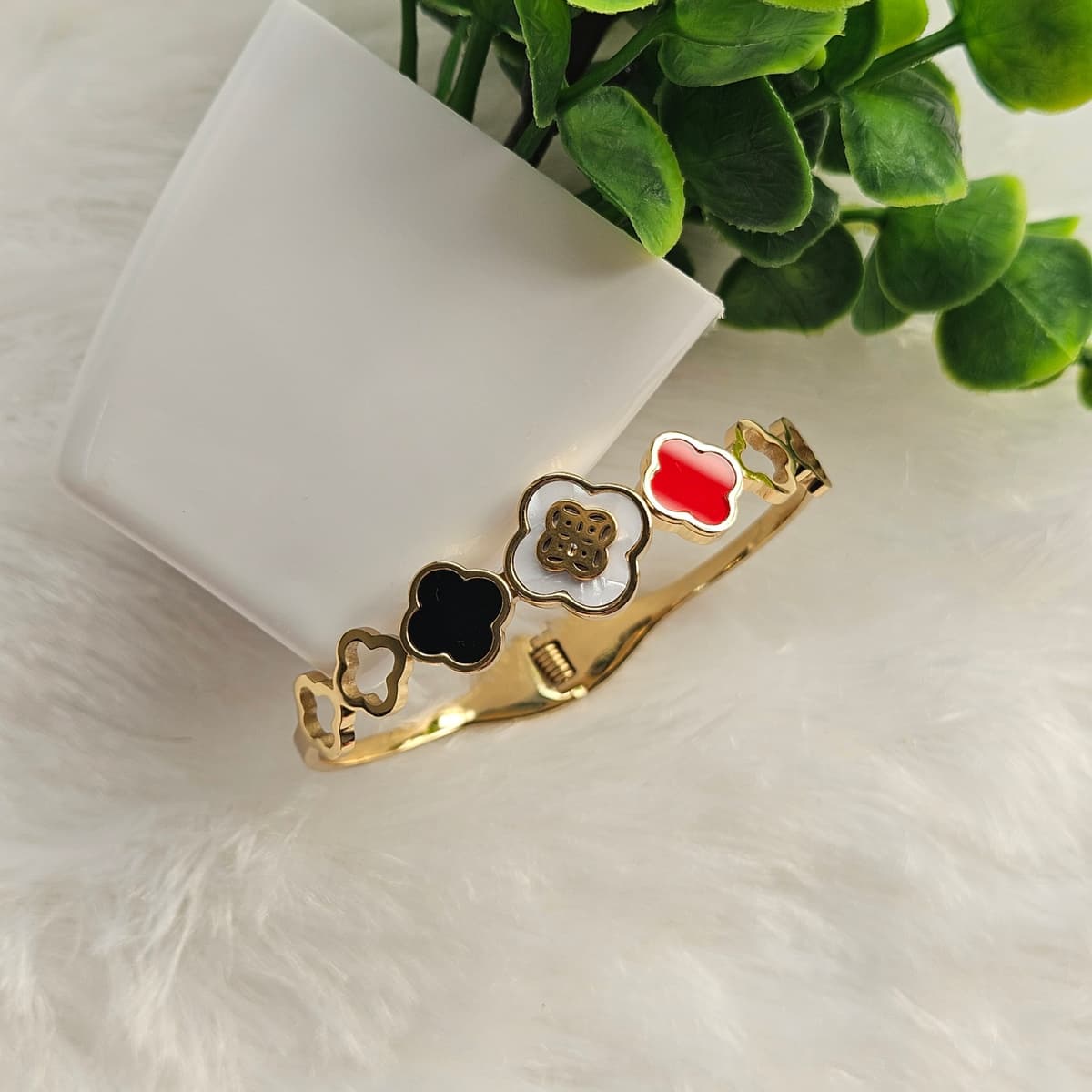 Tricolor Kada