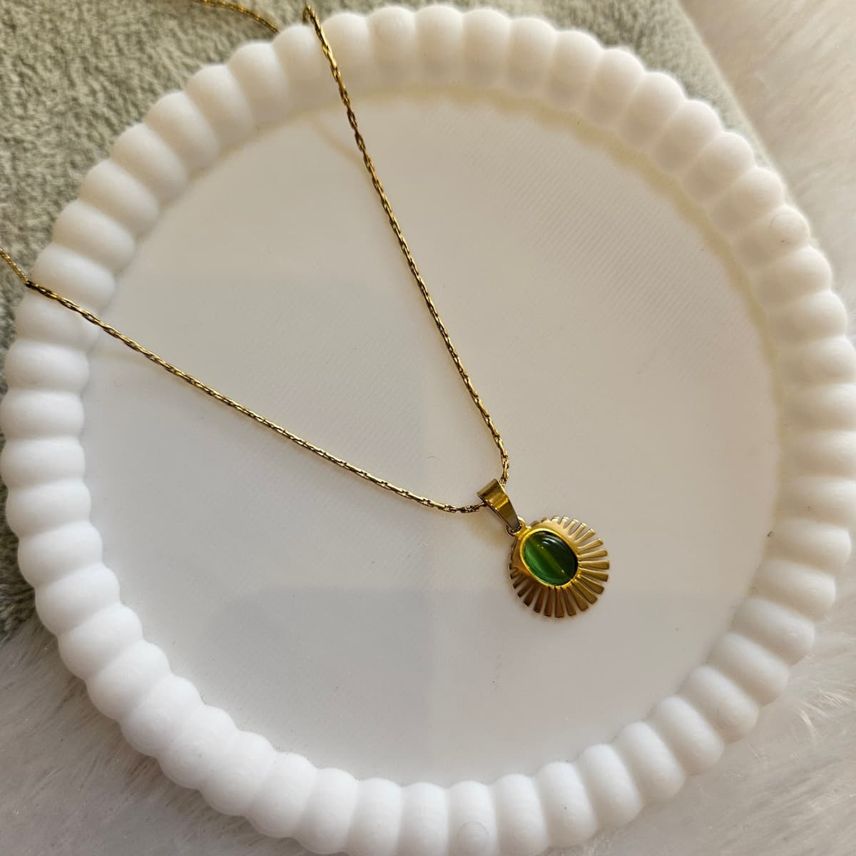 Green stone Shell Pendant  — image 2
