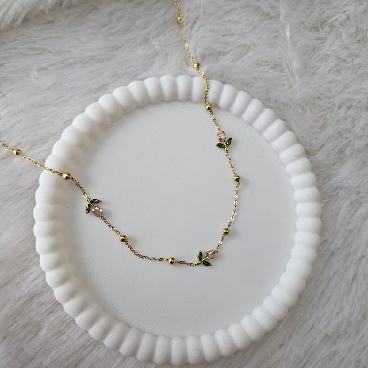 Tulip 🌷 Necklace  — image 2