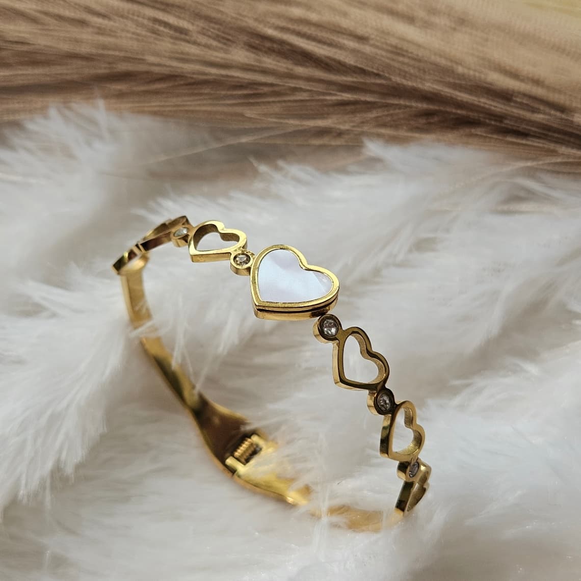 White Heart Kada