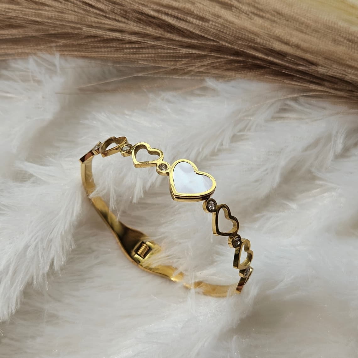 White Heart Kada — image 2