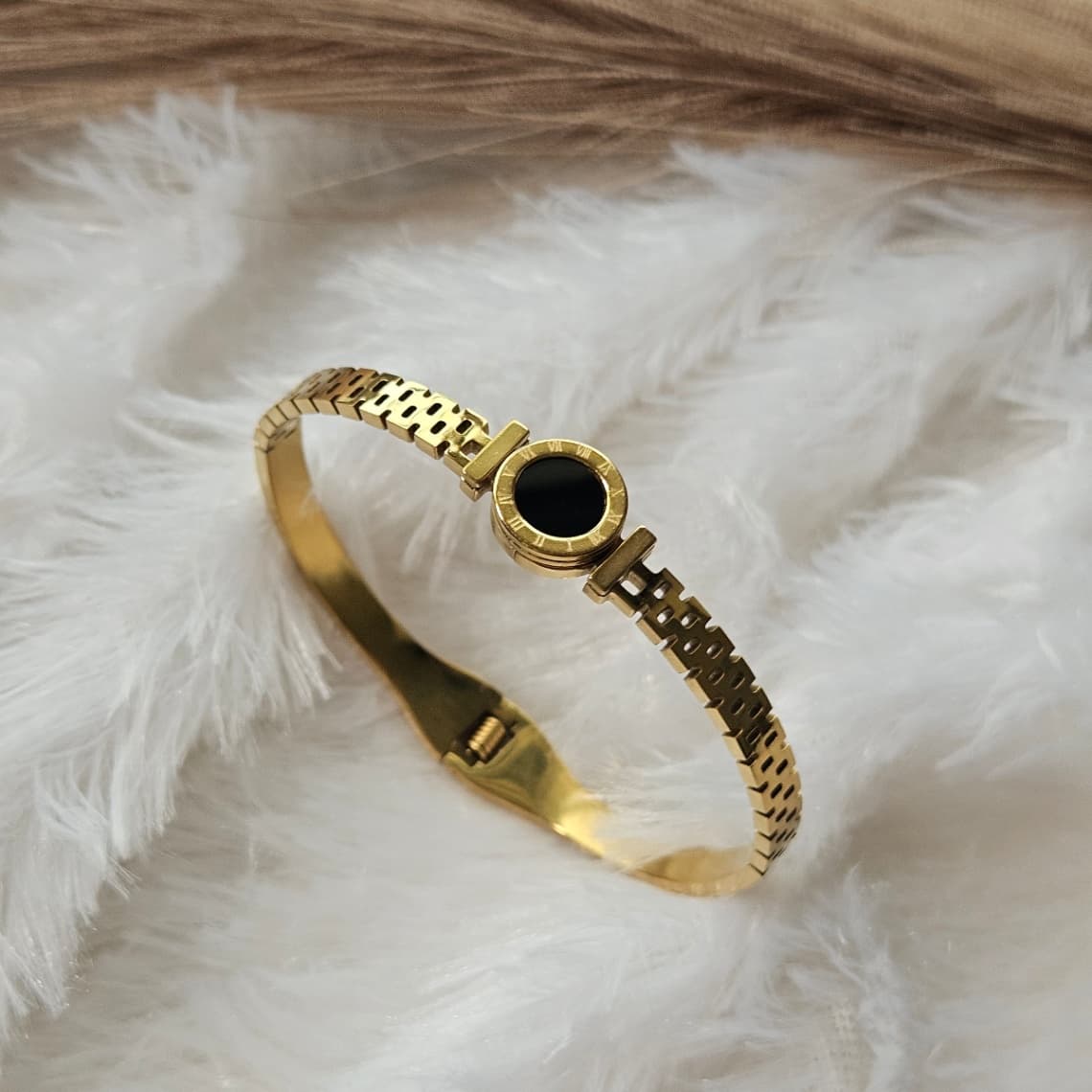 Black Roman Badge Kada — image 2