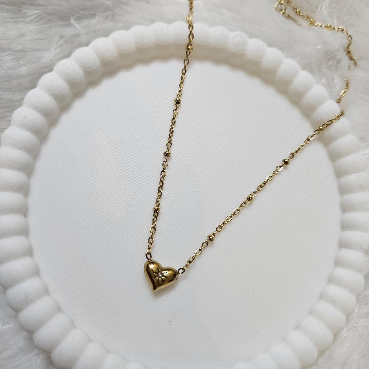 Heart With Pretty White Stone Pendant — image 3