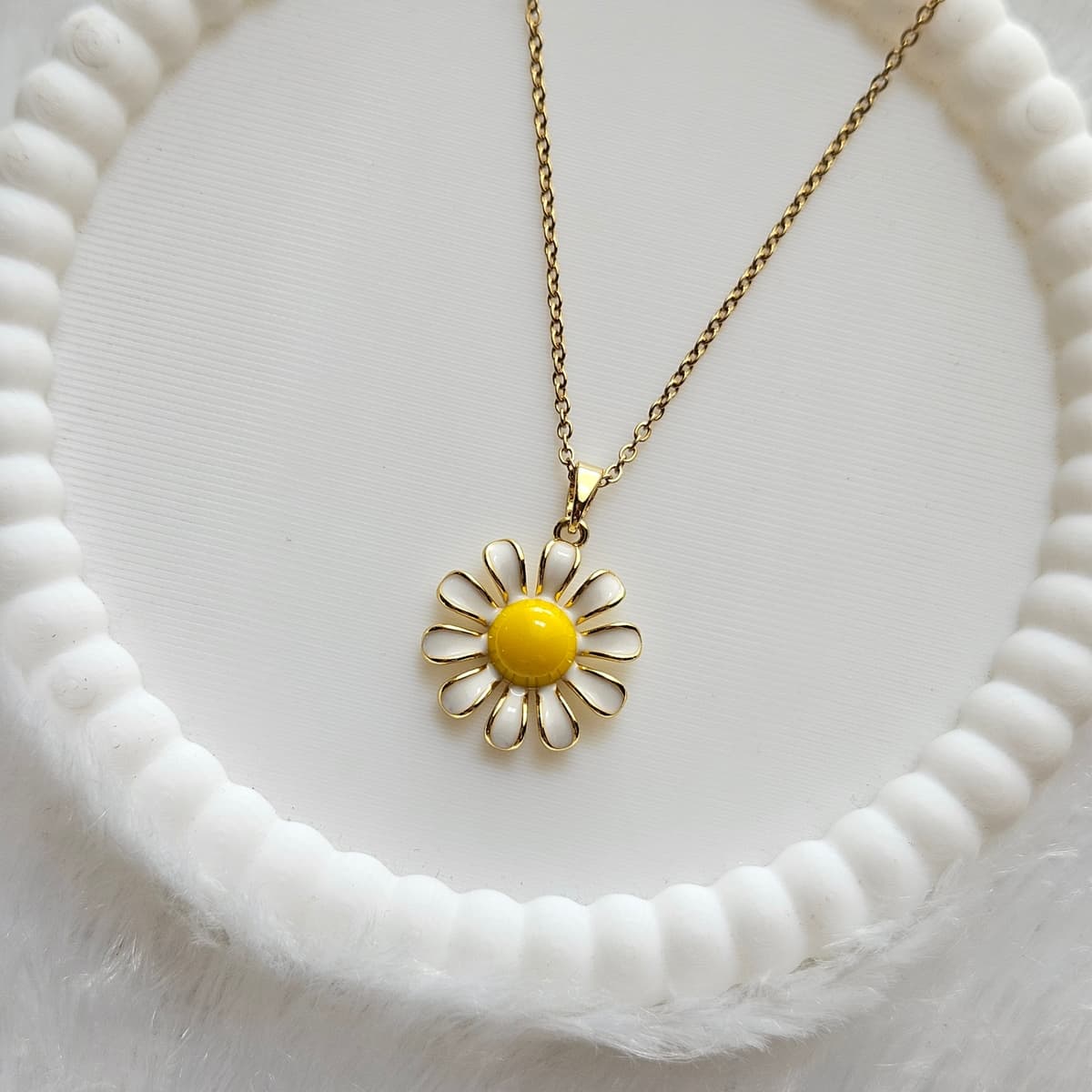 Sunflower Pendant Anti-Tarnish — image 2