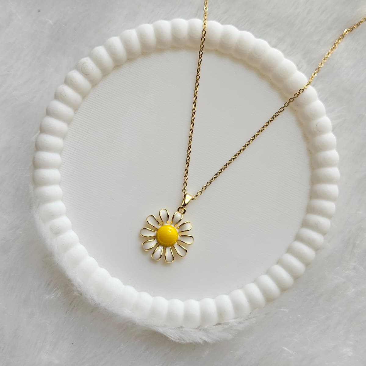 Sunflower Pendant Anti-Tarnish — image 3