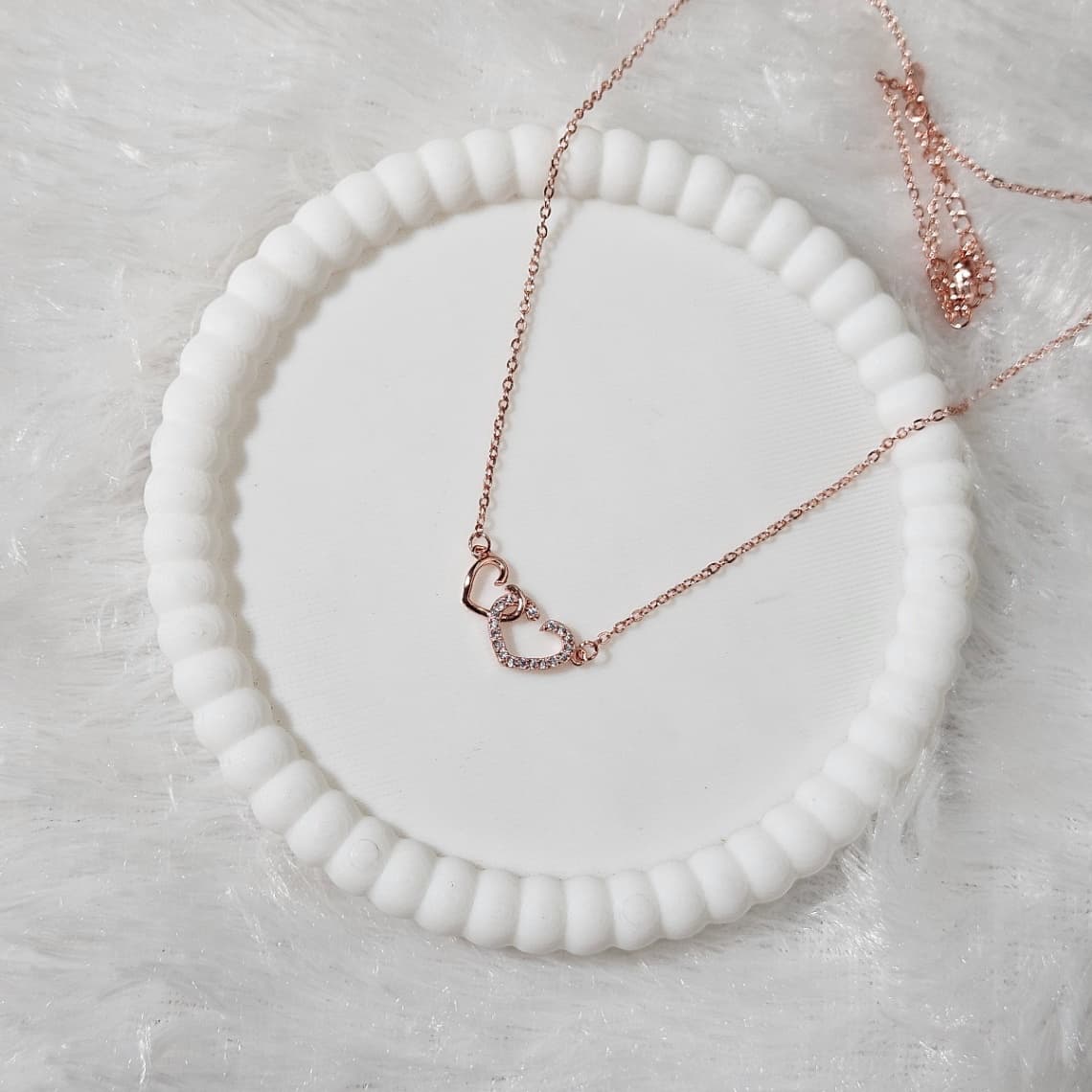 Rosegold Twin Heart Pendant — image 3