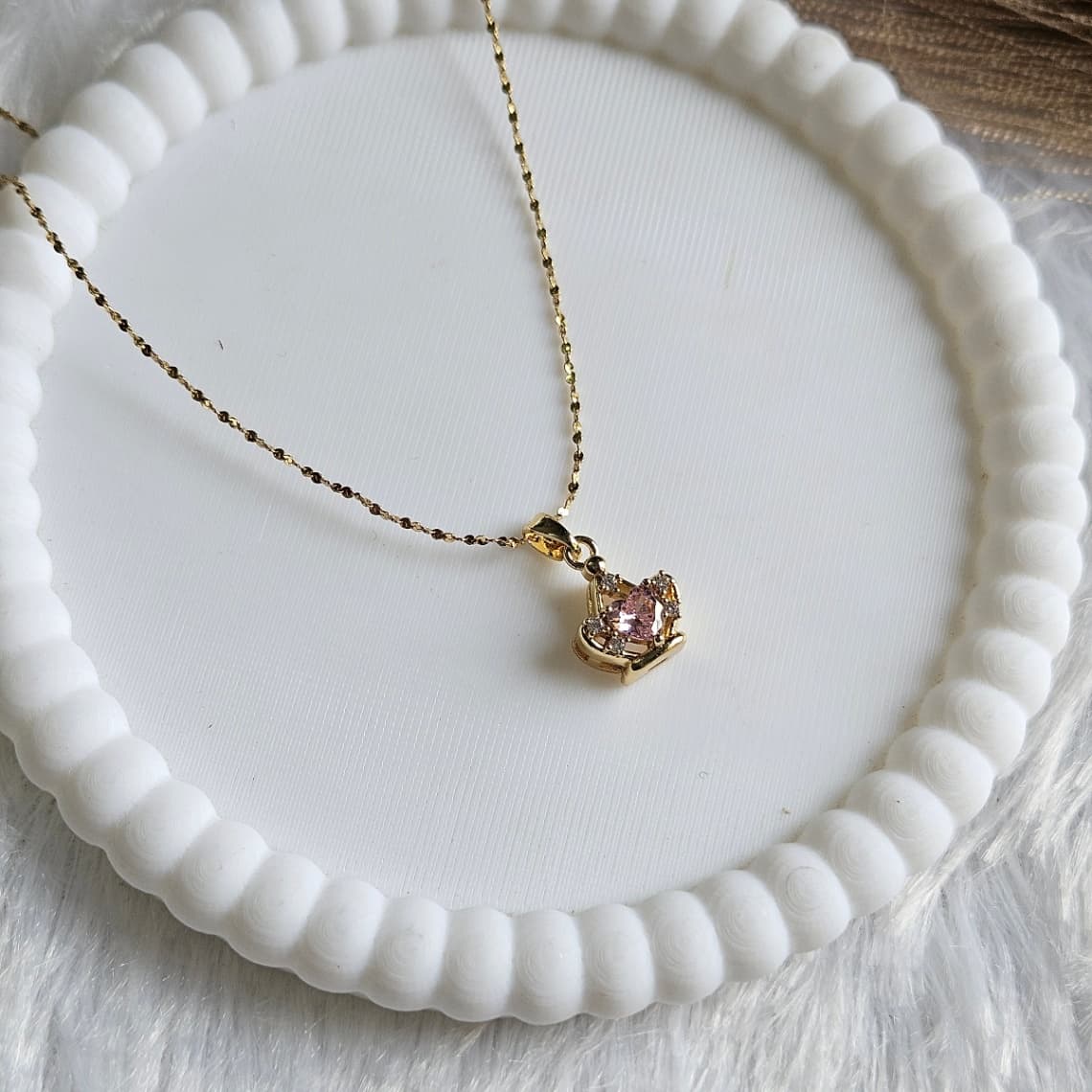 Crown Pendant Anti-Tarnish — image 2