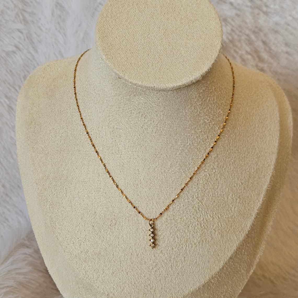 White Stone Line Pendant — image 2
