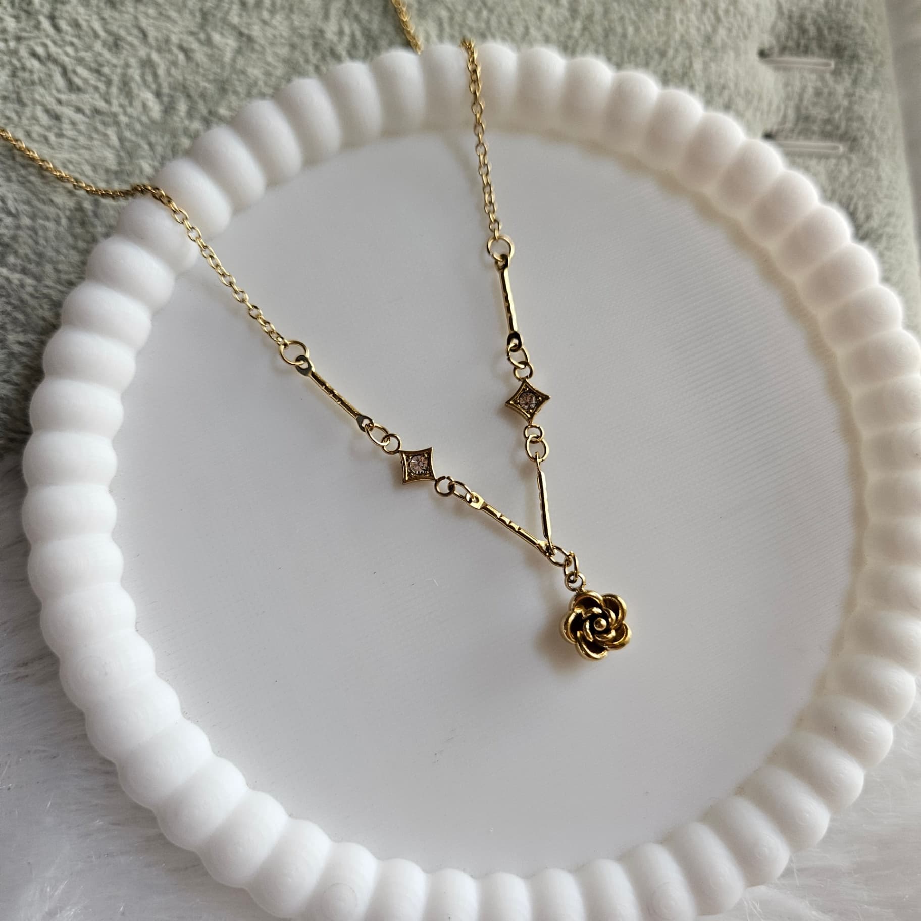 Rose Pendant — image 1