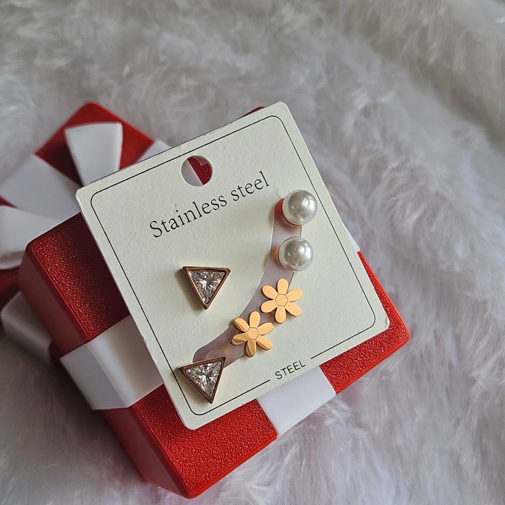 Rosegold Earrings with Second studs — image 3