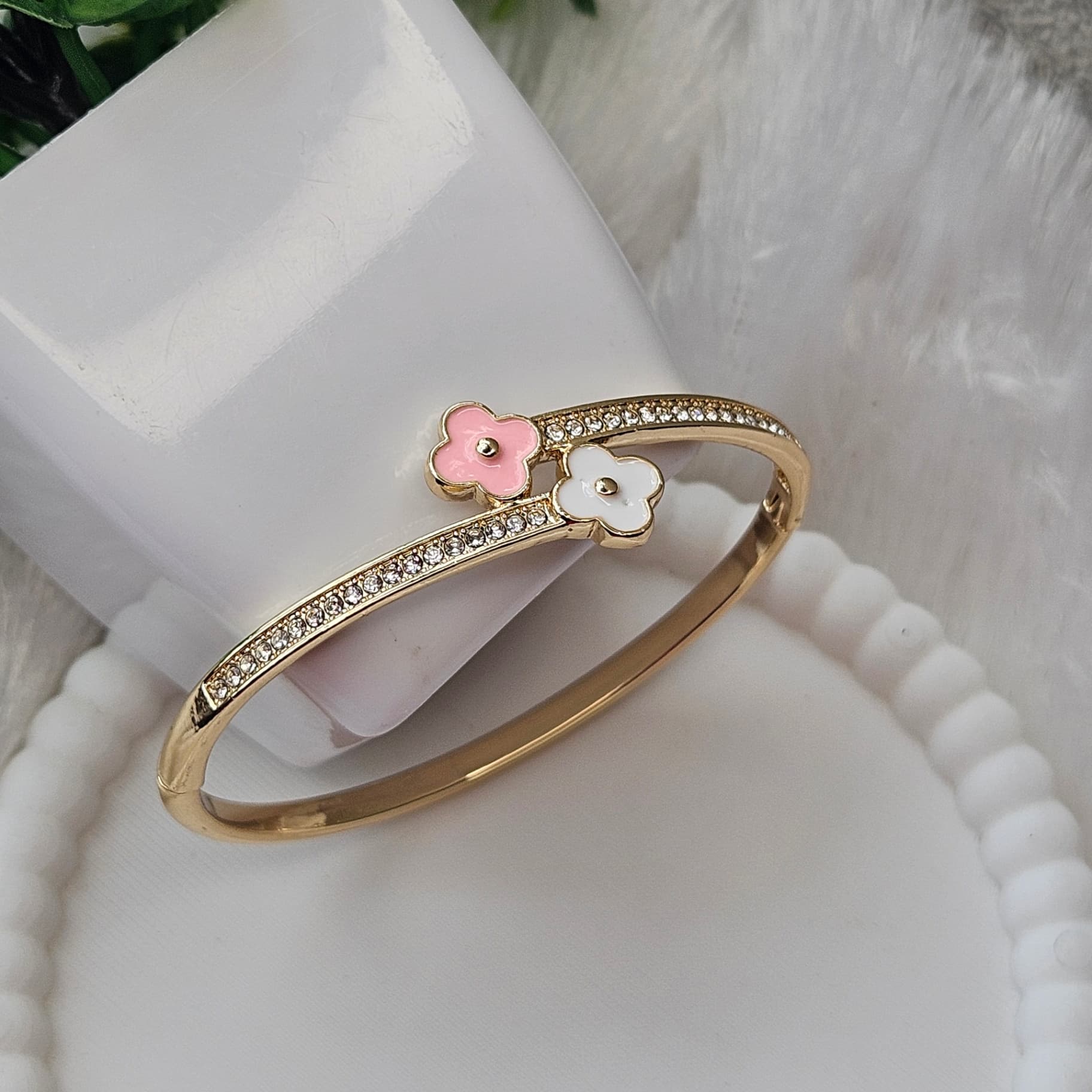 Pretty stone Kada — image 1