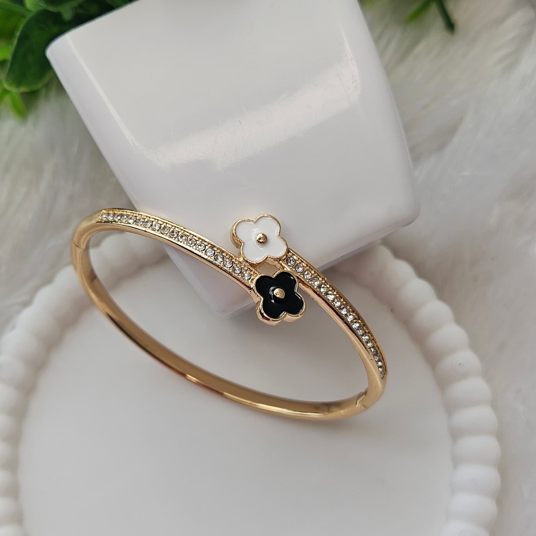 Pretty stone Kada — image 3