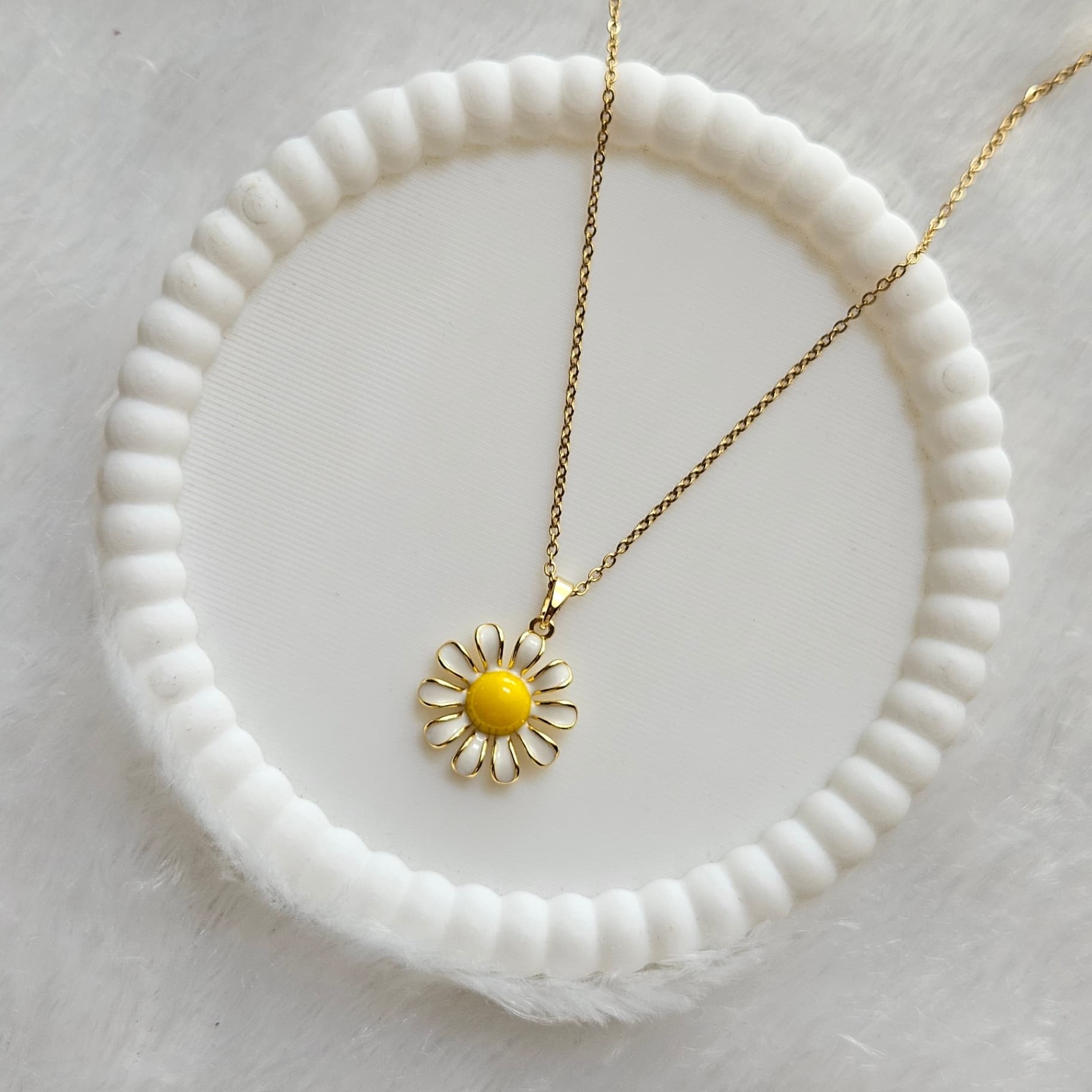 Sunflower Pendant Anti-Tarnish — image 3